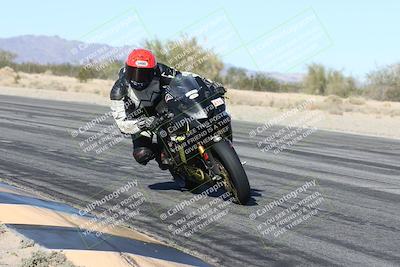 media/Dec-04-2025-Racers Edge (Thu) [[5ebc9f124d]]/2-A Group/1-Session 2 (Turn 7 Inside)/